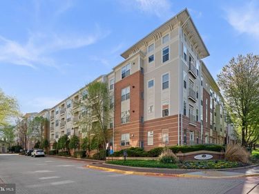 9486 VIRGINIA CENTER BOULEVARD, Unit 203, VIENNA, VA 22181