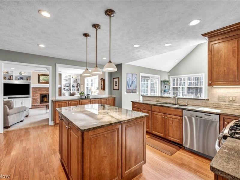 7360 Arbor Glen Place, Concord Township, OH 44060 Photo 6