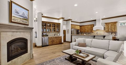 48 Foxglenn Drive, Lake Almanor, CA 96137 Photo