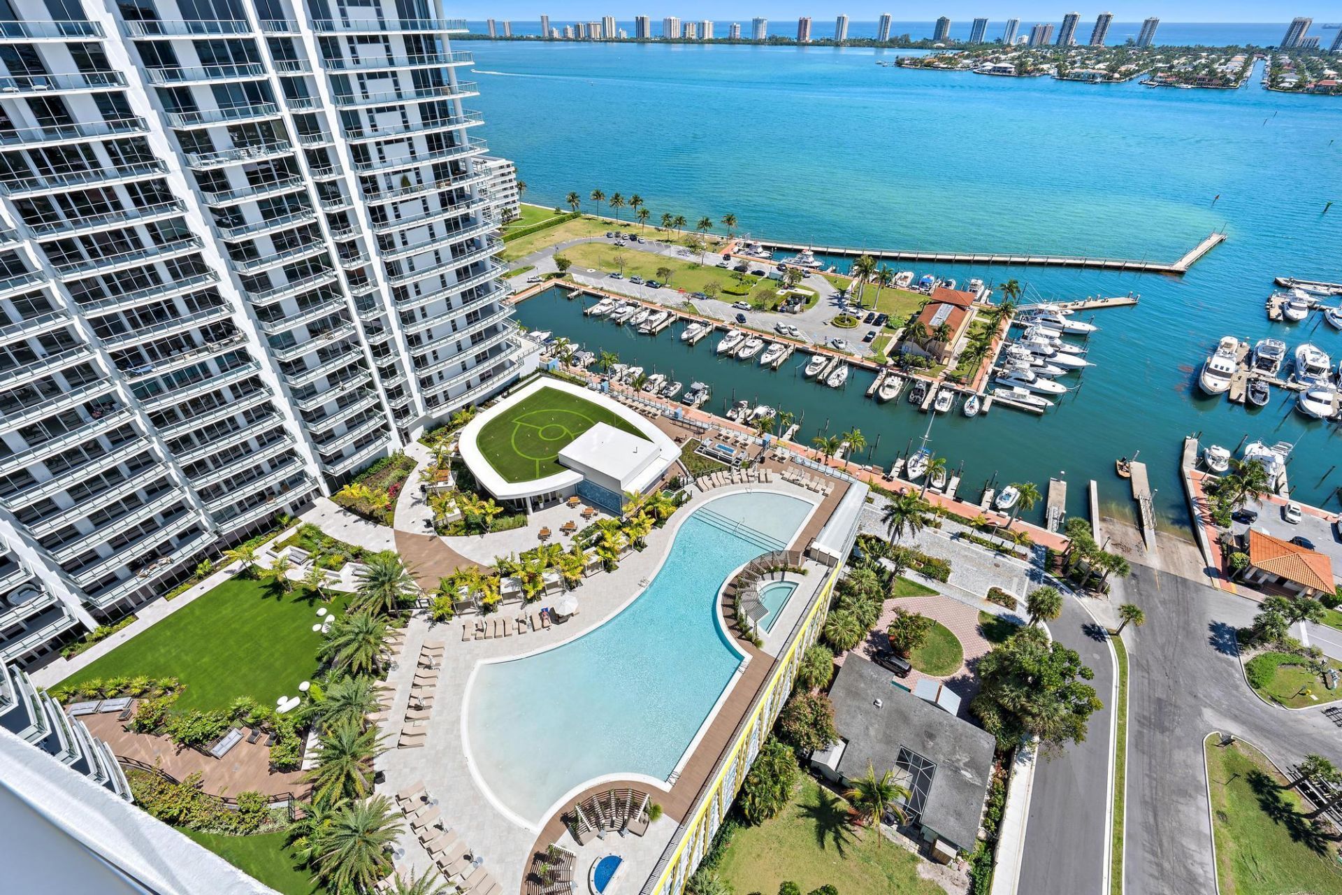 220 Lake Shore Drive, Unit 2212, Lake Park, FL 33403 Photo