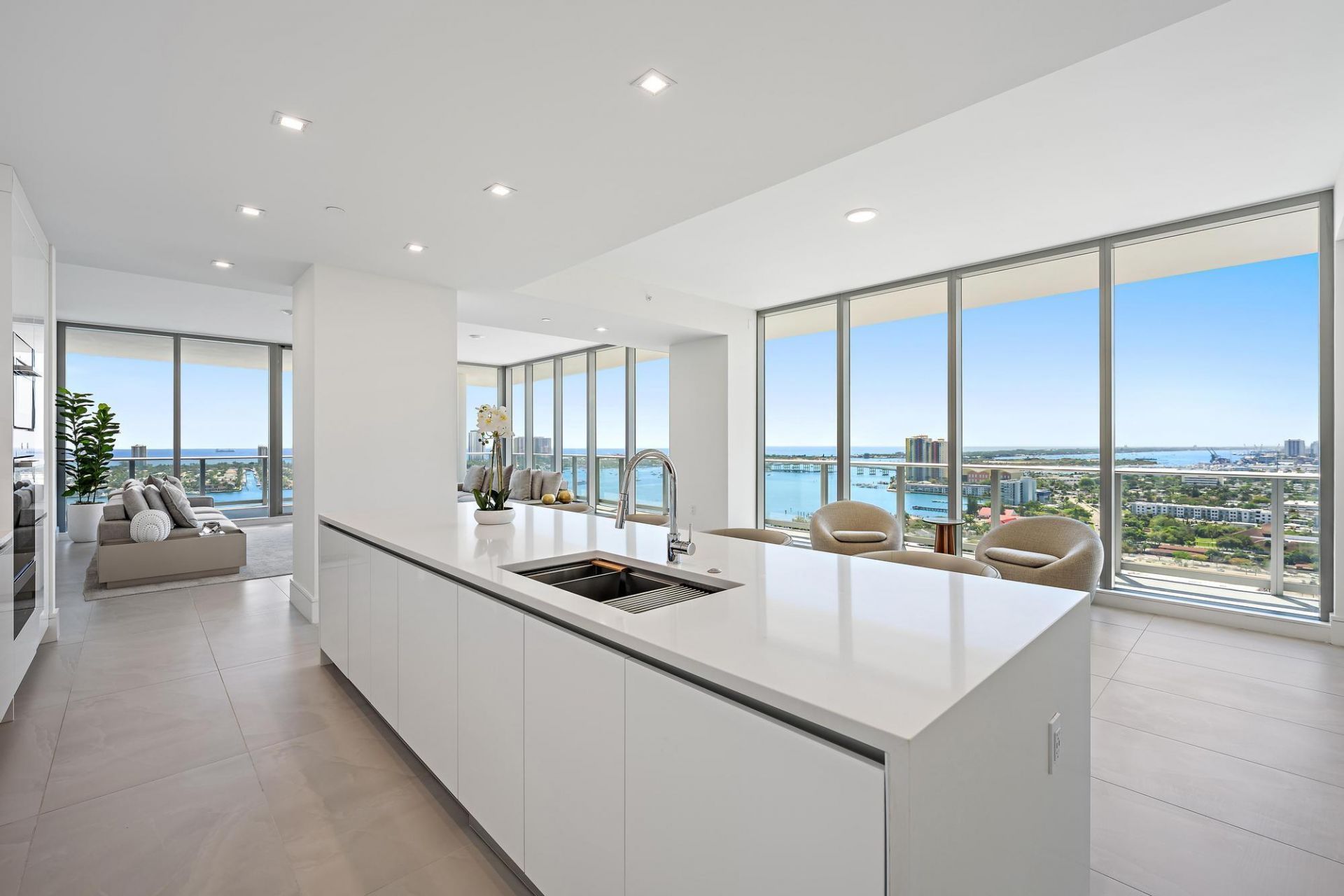 220 Lake Shore Drive, Unit 2212, Lake Park, FL 33403 Photo