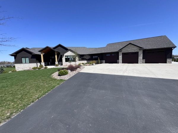 N3029 LOOKOUT LANE, Hortonville, WI 54944