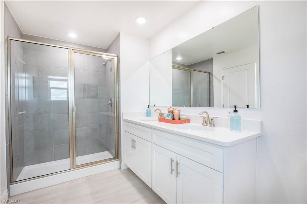 10530 Fountain Palm Cir, Bokeelia, FL 33922 Photo