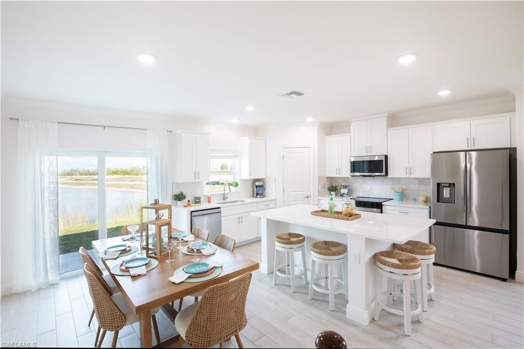10530 Fountain Palm Cir, Bokeelia, FL 33922 Photo