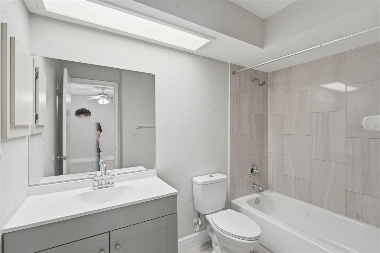 1912-1918 Crystal Grove Drive , Lakeland, FL 33801 Photo