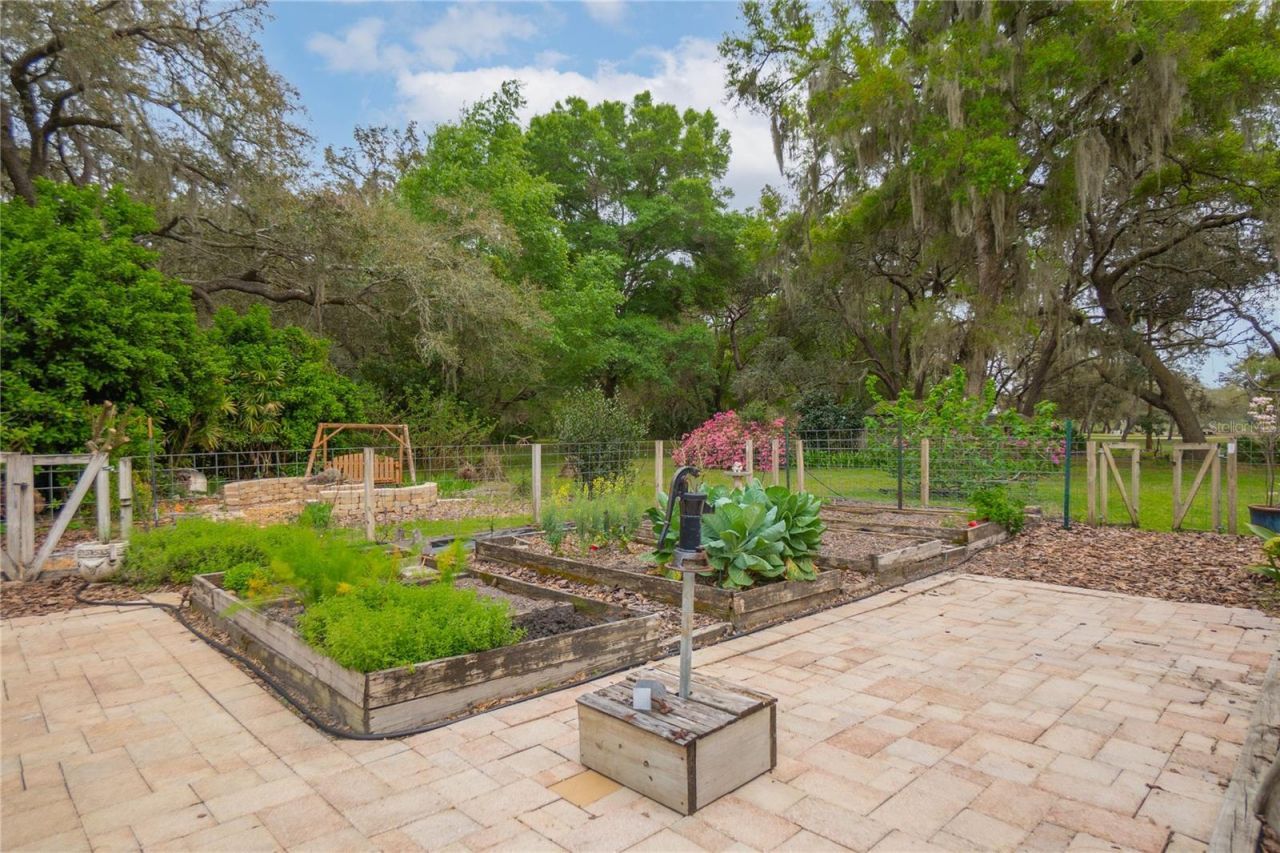 9800 E Regency Row, Inverness, FL 34450 Photo