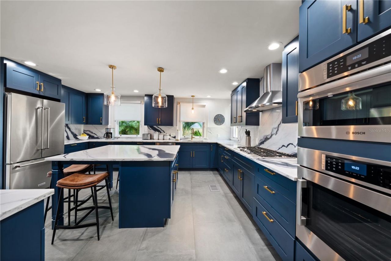 2050 Coffee Pot Boulevard Ne, Saint Petersburg, FL 33704 Photo