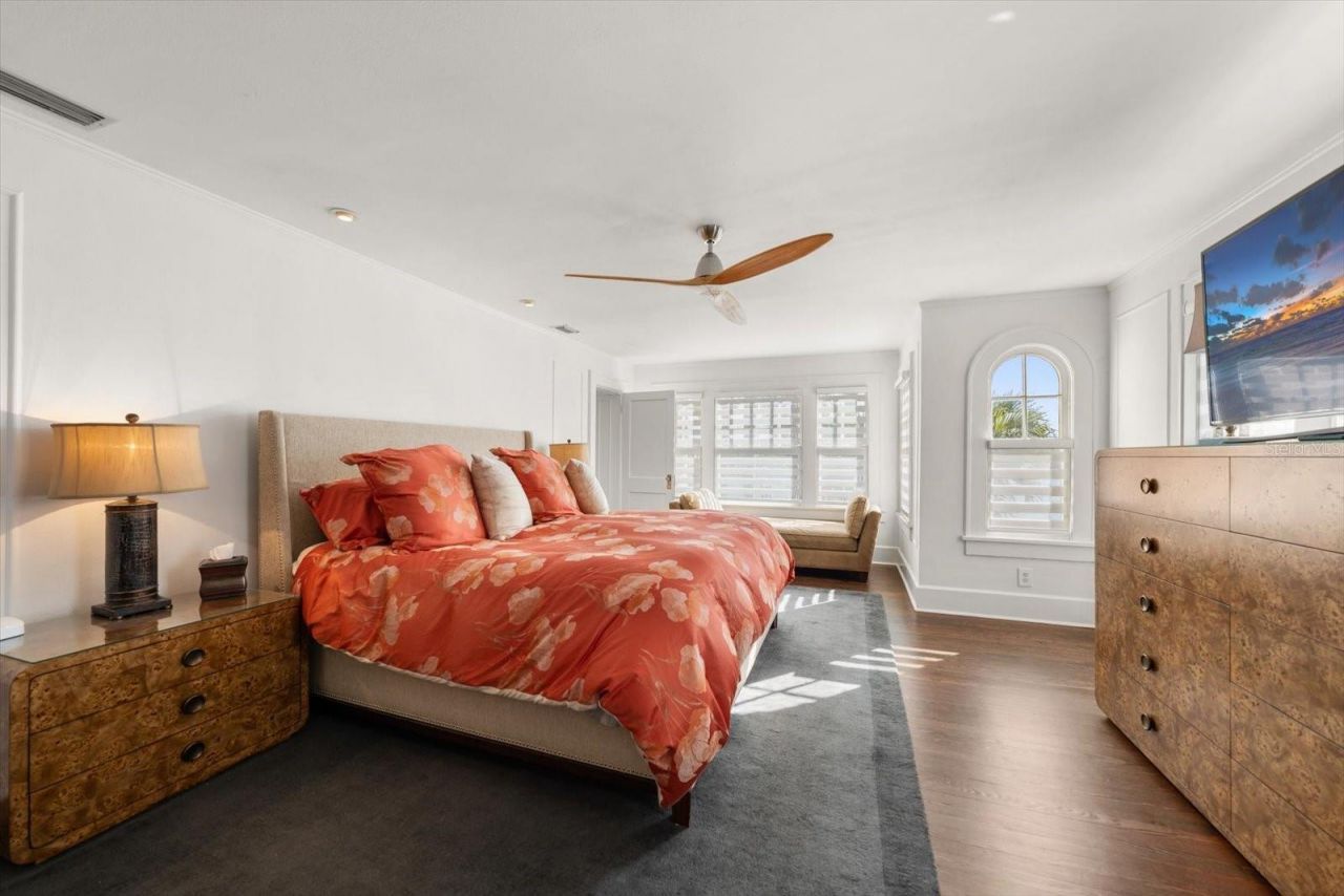 2050 Coffee Pot Boulevard Ne, Saint Petersburg, FL 33704 Photo