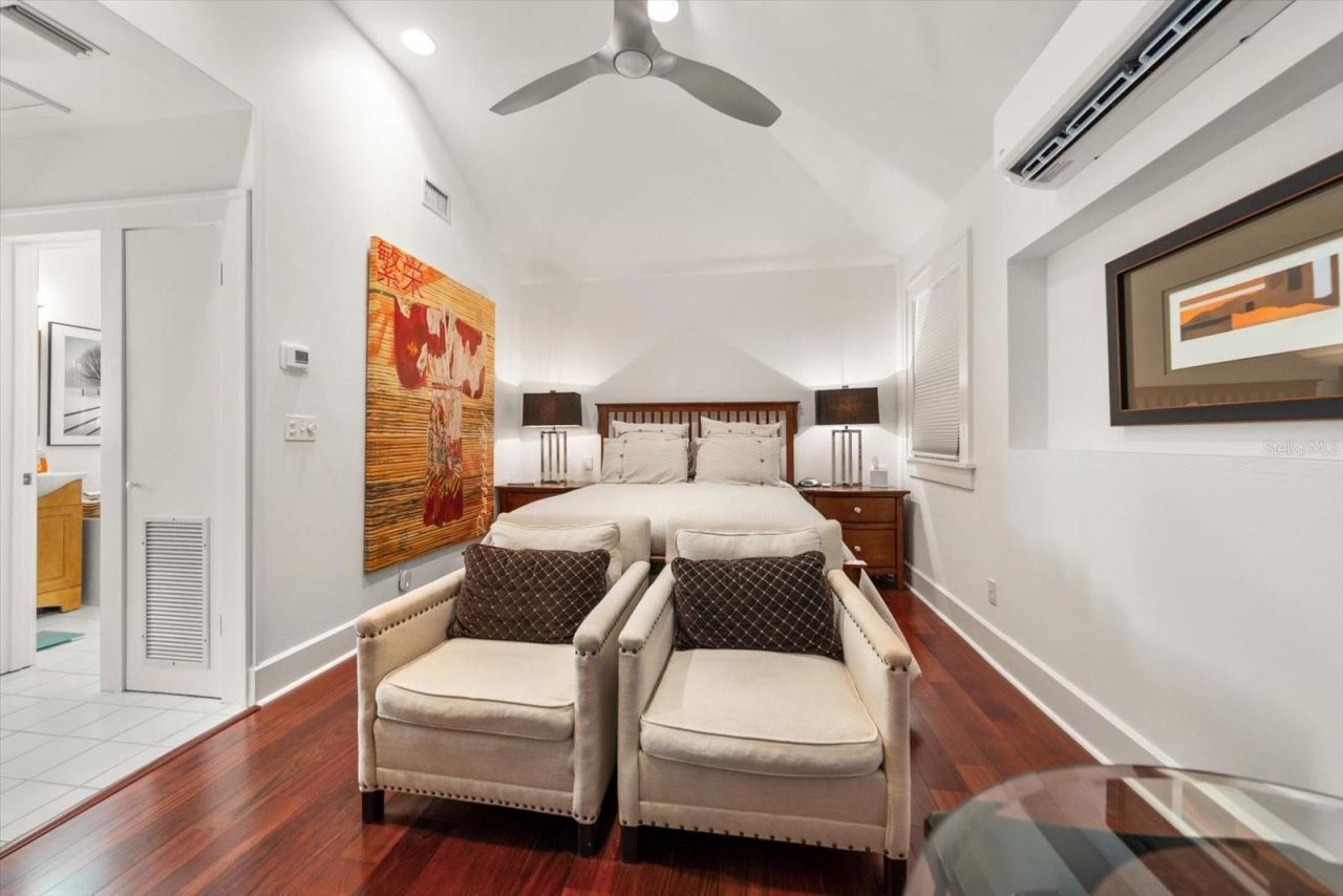 2050 Coffee Pot Boulevard Ne, Saint Petersburg, FL 33704 Photo