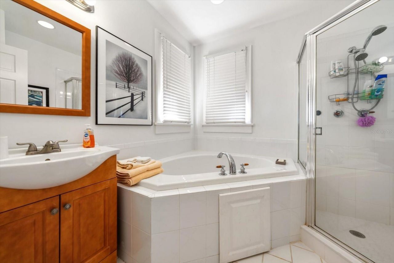 2050 Coffee Pot Boulevard Ne, Saint Petersburg, FL 33704 Photo