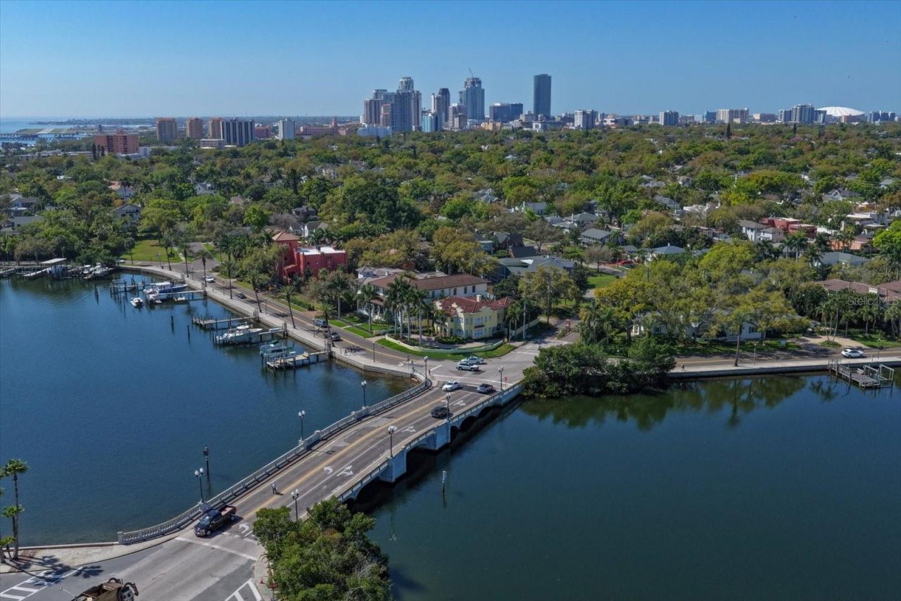 2050 Coffee Pot Boulevard Ne, Saint Petersburg, FL 33704 Photo