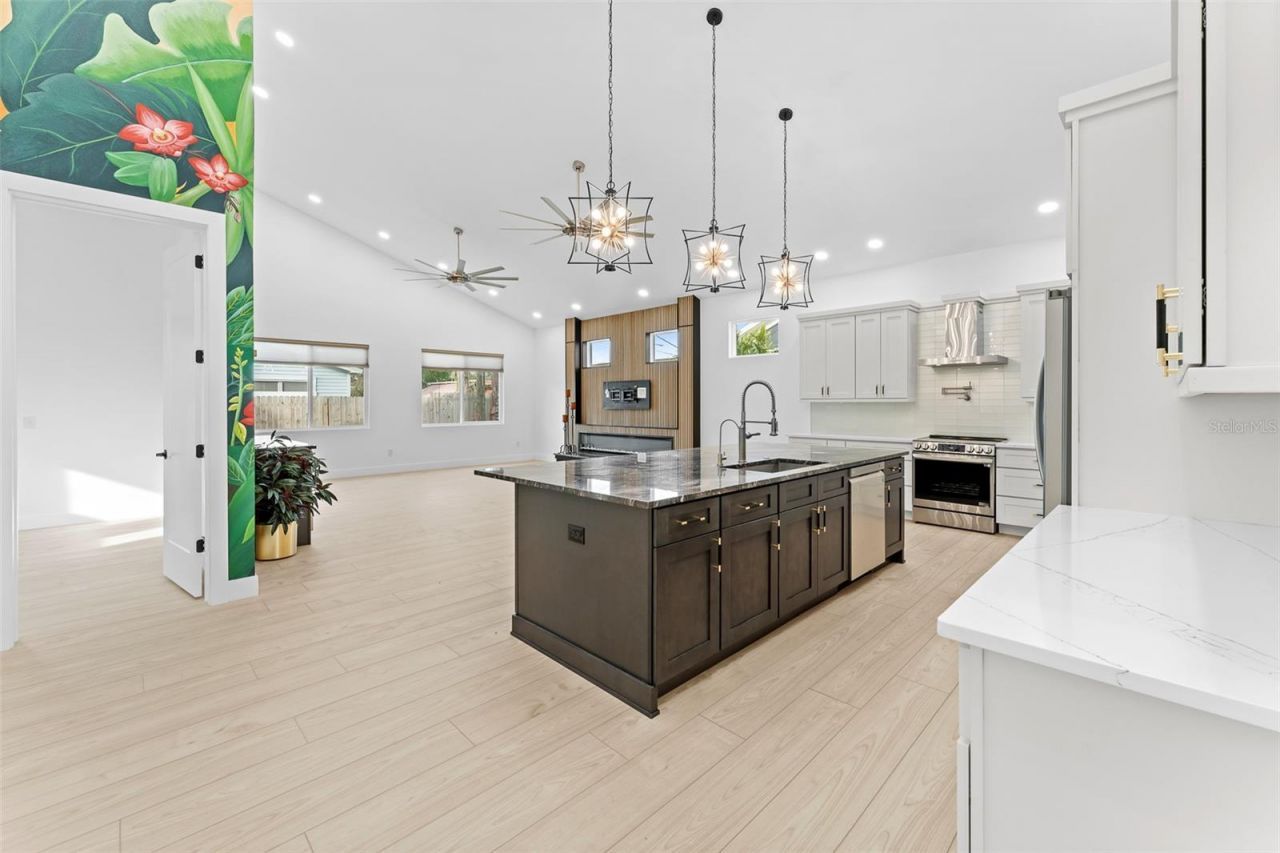 4907 15th Avenue N, Saint Petersburg, FL 33710 Photo