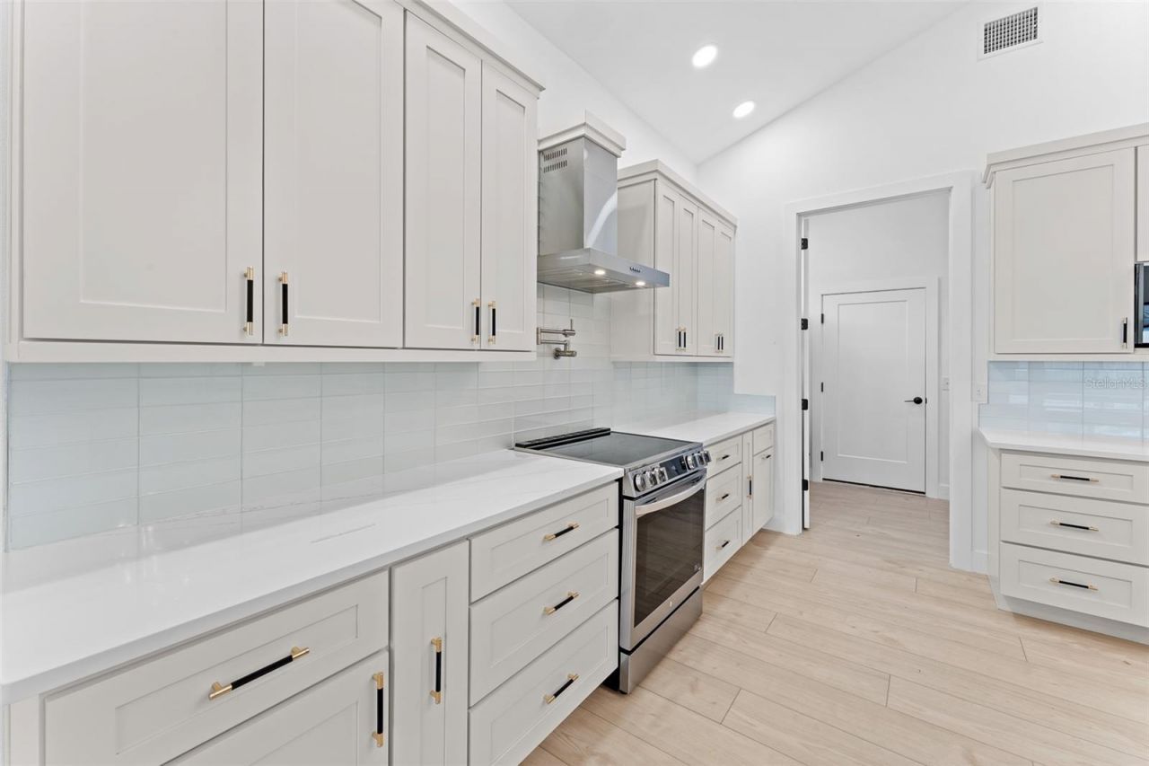 4907 15th Avenue N, Saint Petersburg, FL 33710 Photo