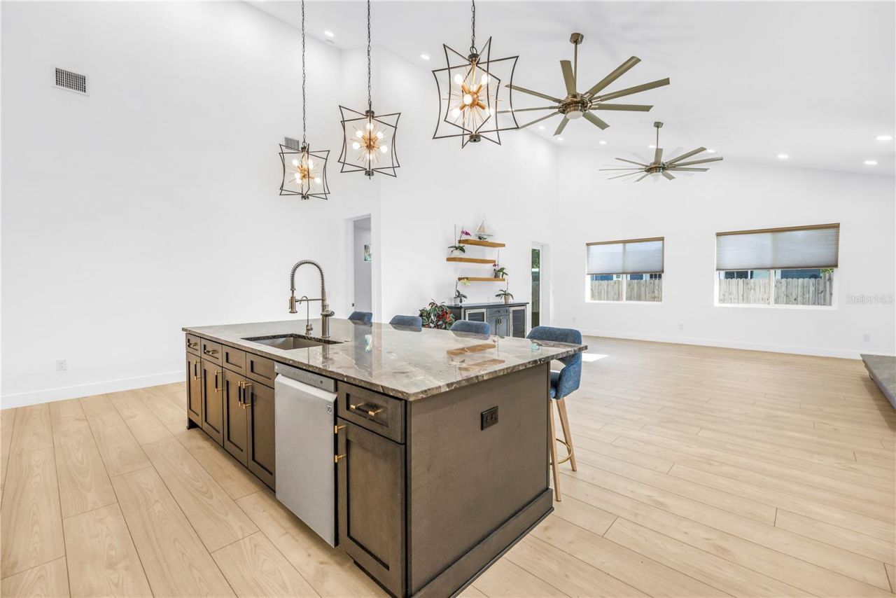 4907 15th Avenue N, Saint Petersburg, FL 33710 Photo