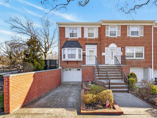 62-01 Douglaston Parkway, Douglaston, NY 11362