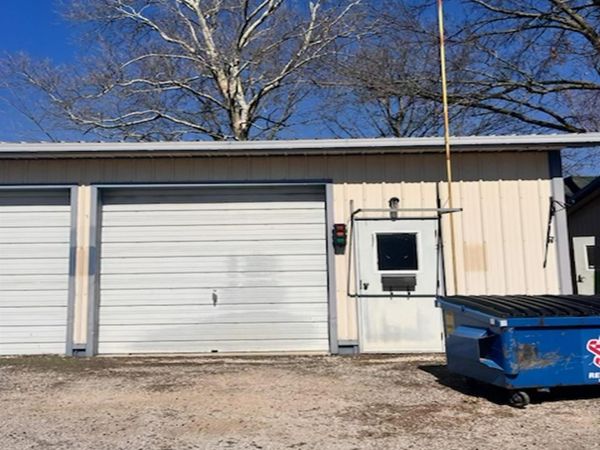 423 N SPRINGFIELD Street, Virden, IL 62690