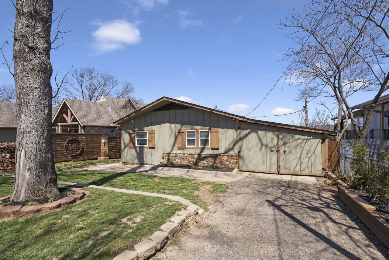 360 Lakeview Drive, Eucha, OK 74342 Main Photo