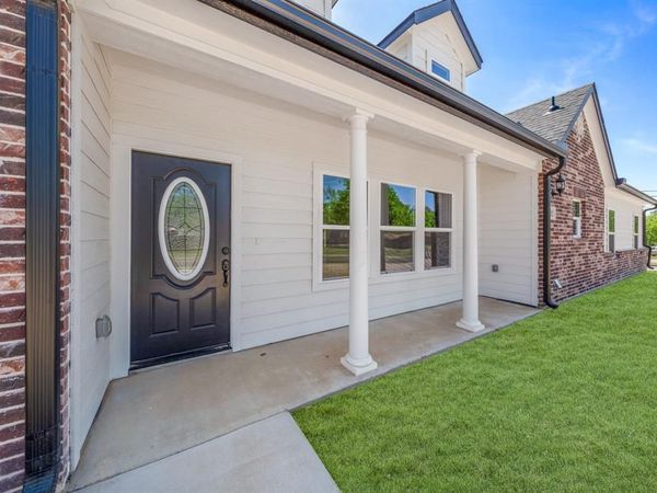 802 Jefferson Street E, Sulphur Springs, TX 75482