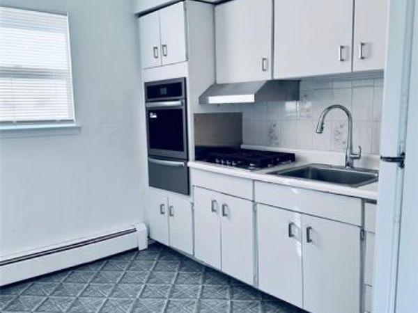 1163 Valley Road 18, WAYNE, NJ 07470