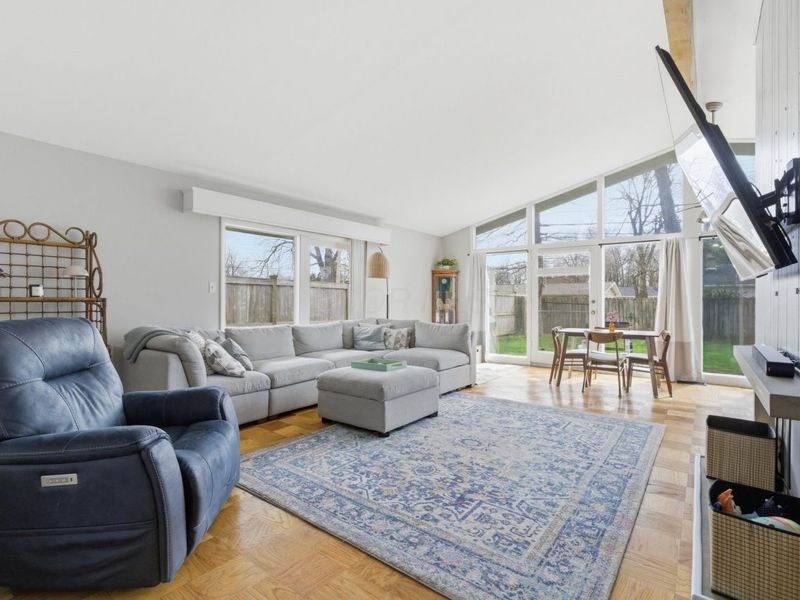 4899 Hamden Way, Columbus, OH 43228 Photo 10