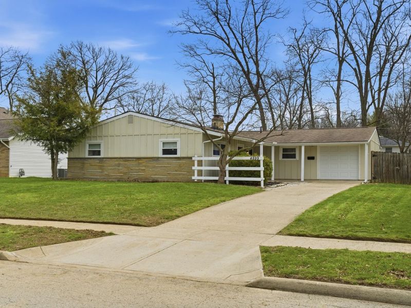 4899 Hamden Way, Columbus, OH 43228 Photo 2