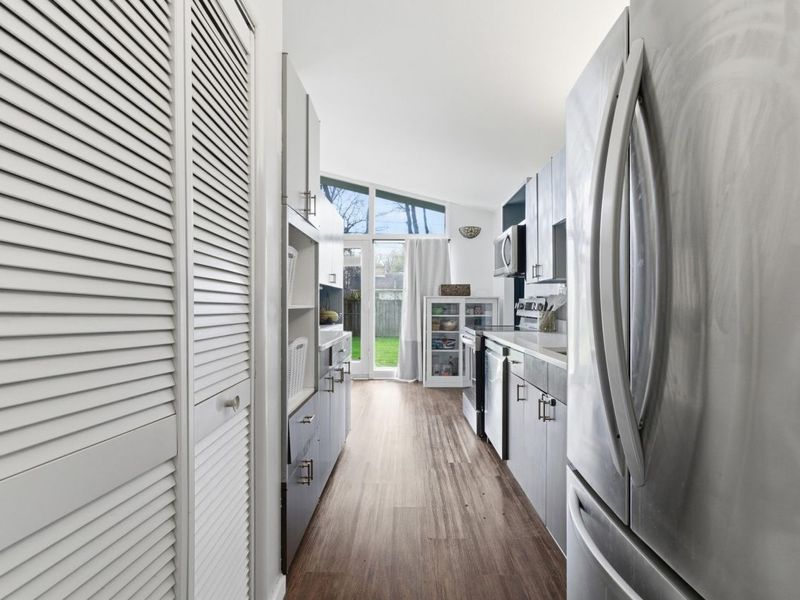 4899 Hamden Way, Columbus, OH 43228 Photo 7