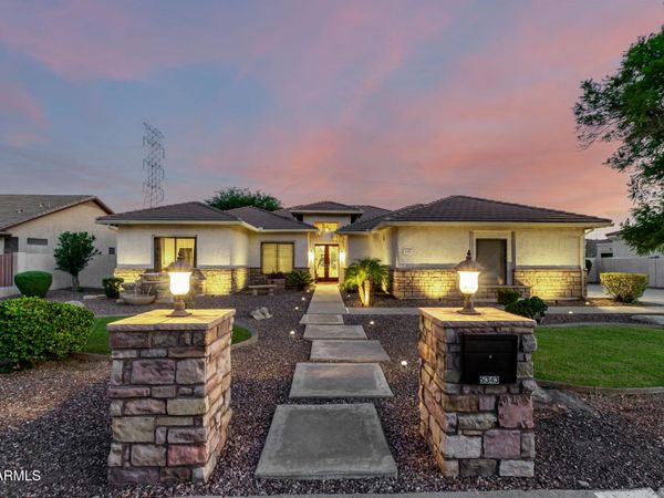 5343 W WHISPERING WIND Drive, Glendale, AZ 85310