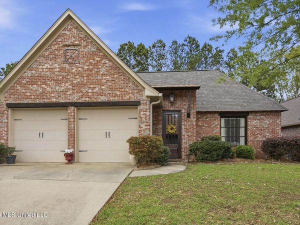 118 Hampton Chase , Madison, MS 39110