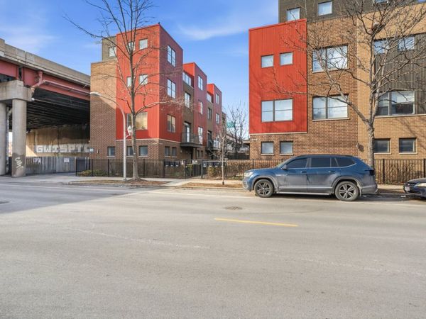 648 W 16th Street, Unit 2, Chicago, IL 60616