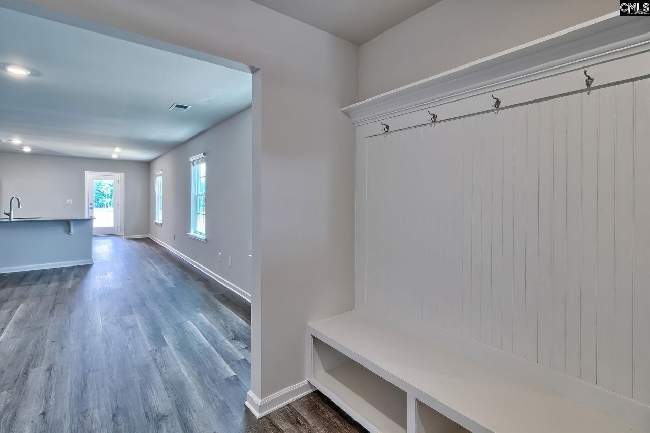 560 Corkscrew Lane Photo 10