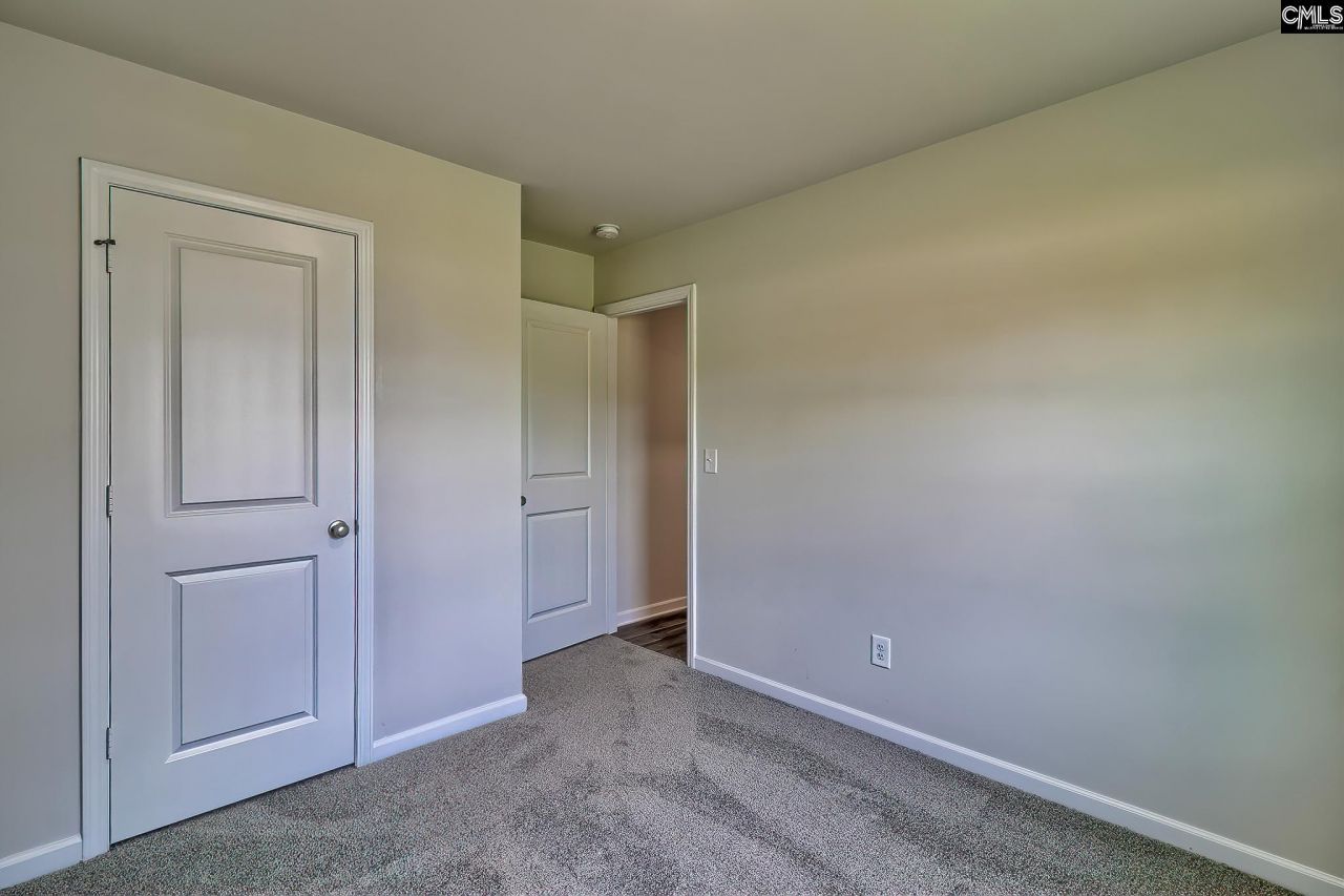 560 Corkscrew Lane Photo 13