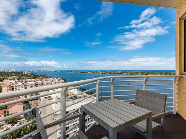 1551 N Flagler Dr Unit Drive, Unit Uph 2 (ann, West Palm Beach, FL 33401