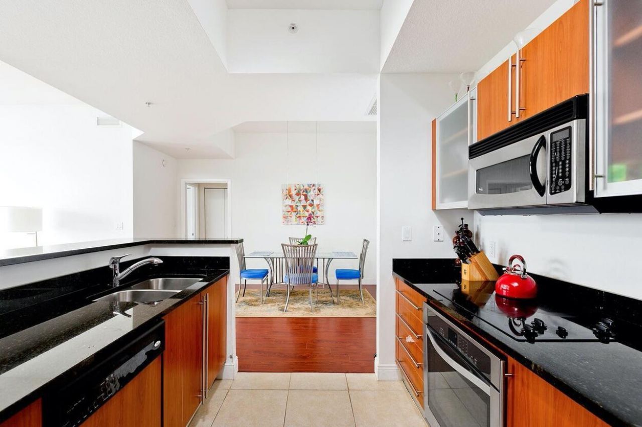 1551 N Flagler Dr Unit Drive, Unit Uph 2 (ann, West Palm Beach, FL 33401 Photo