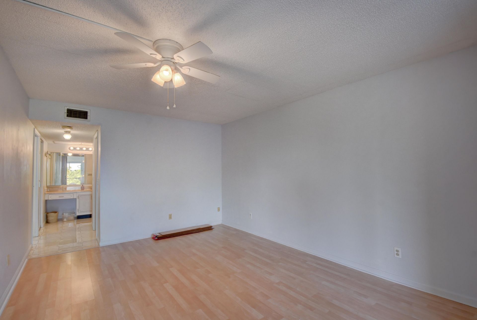 23247 N Barwood Ln Lane N, Unit 305, Boca Raton, FL 33428 Photo