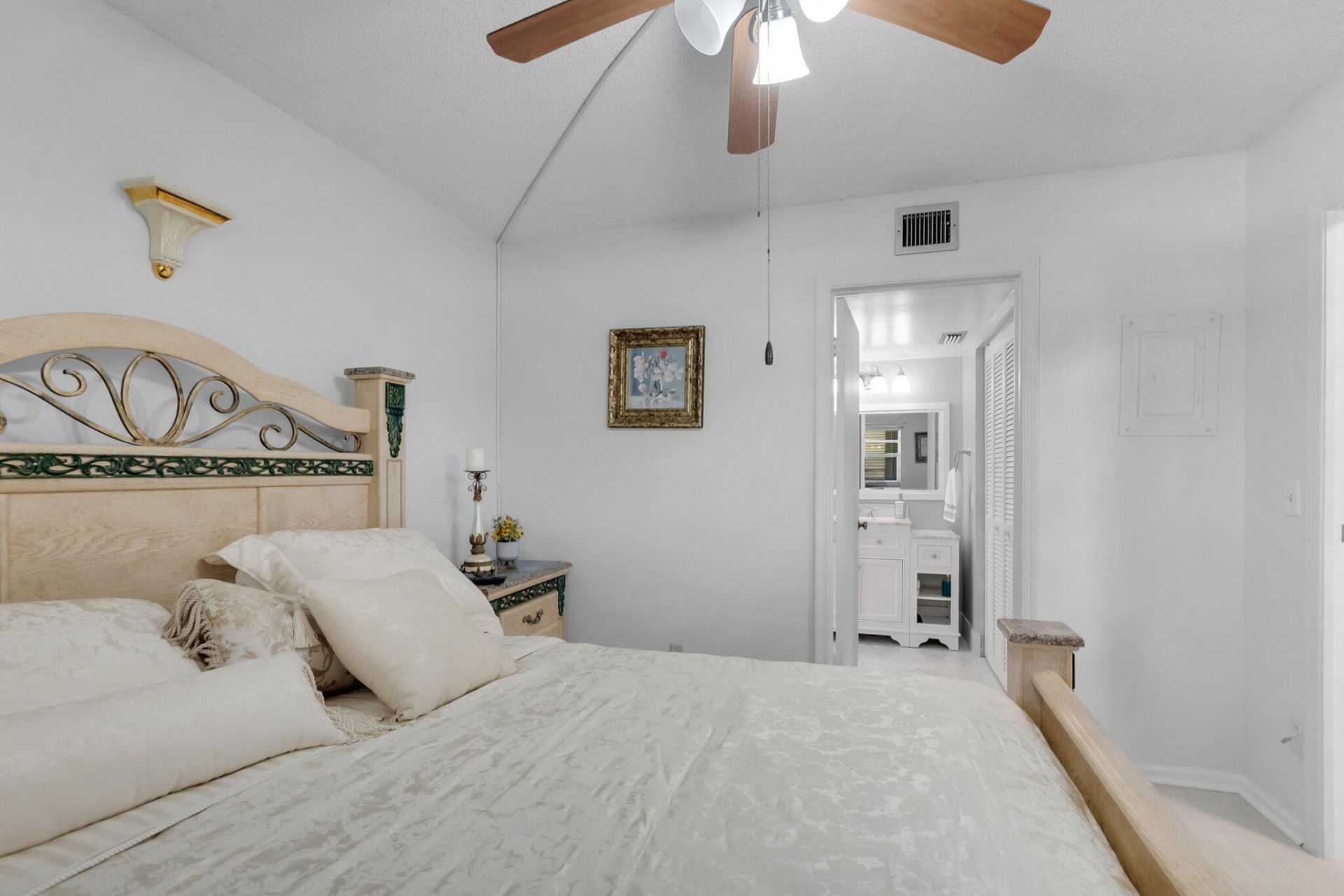 23247 N Barwood Ln Lane N, Unit 305, Boca Raton, FL 33428 Photo