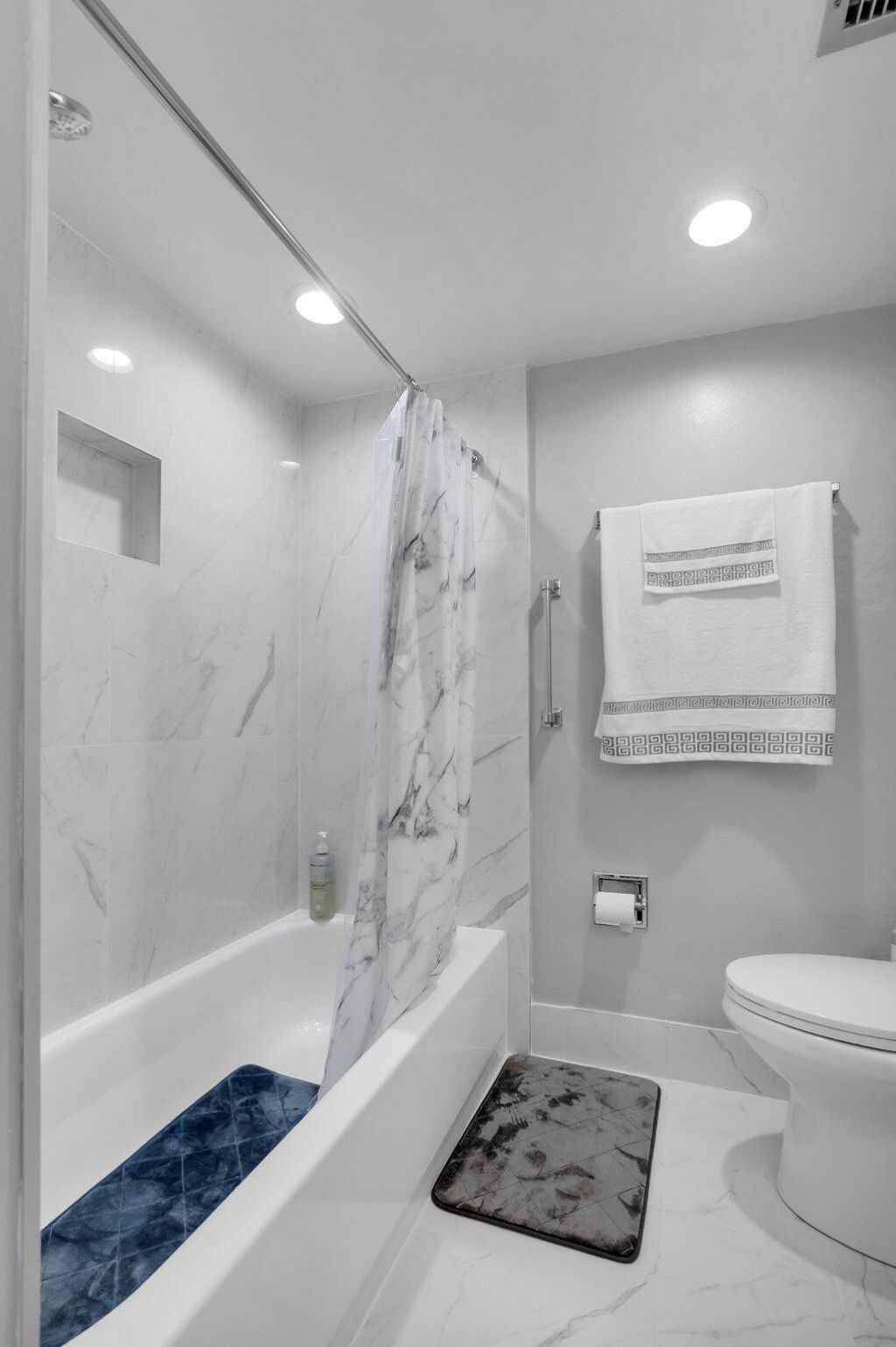 23247 N Barwood Ln Lane N, Unit 305, Boca Raton, FL 33428 Photo