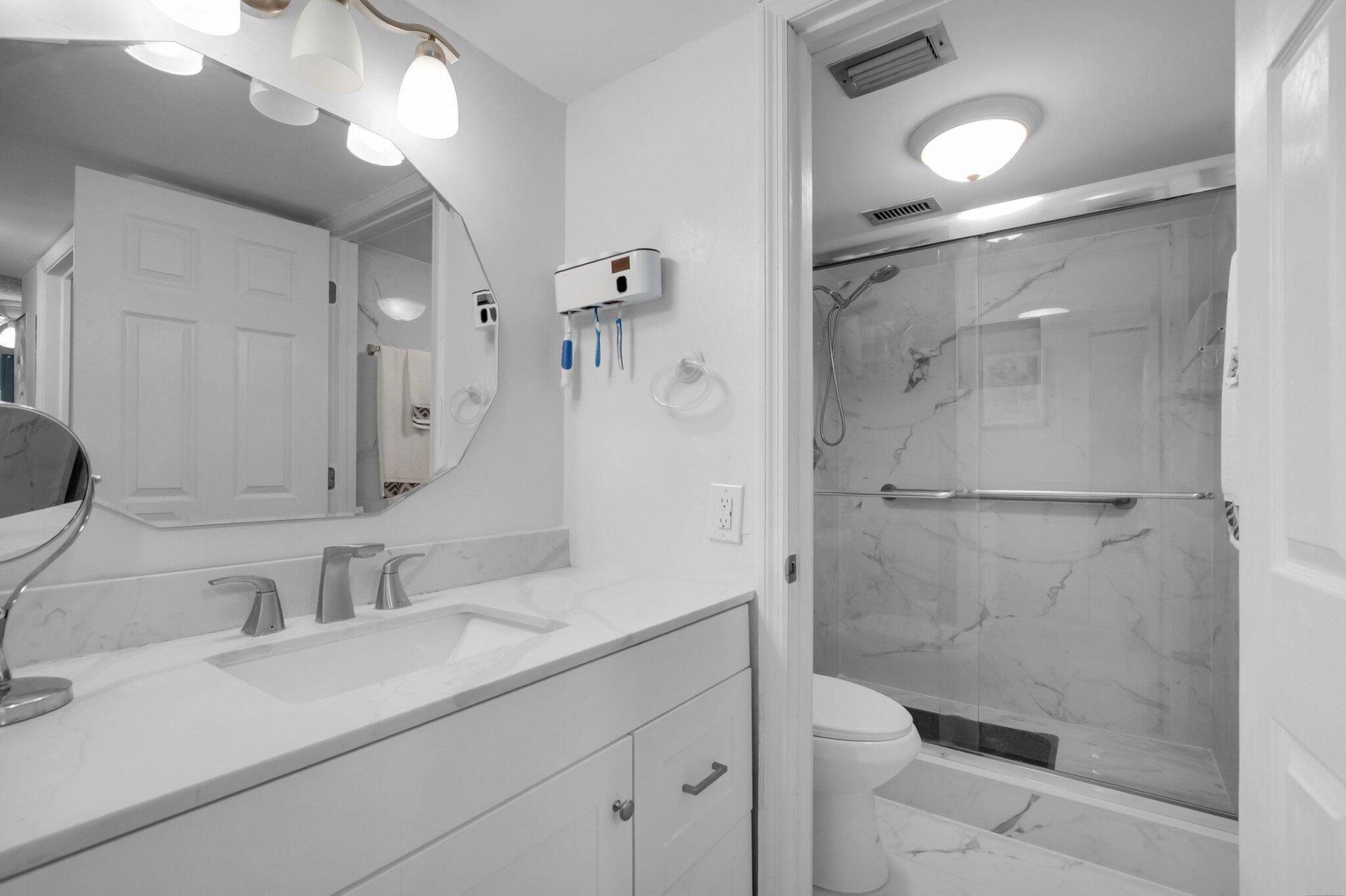 23247 N Barwood Ln Lane N, Unit 305, Boca Raton, FL 33428 Photo