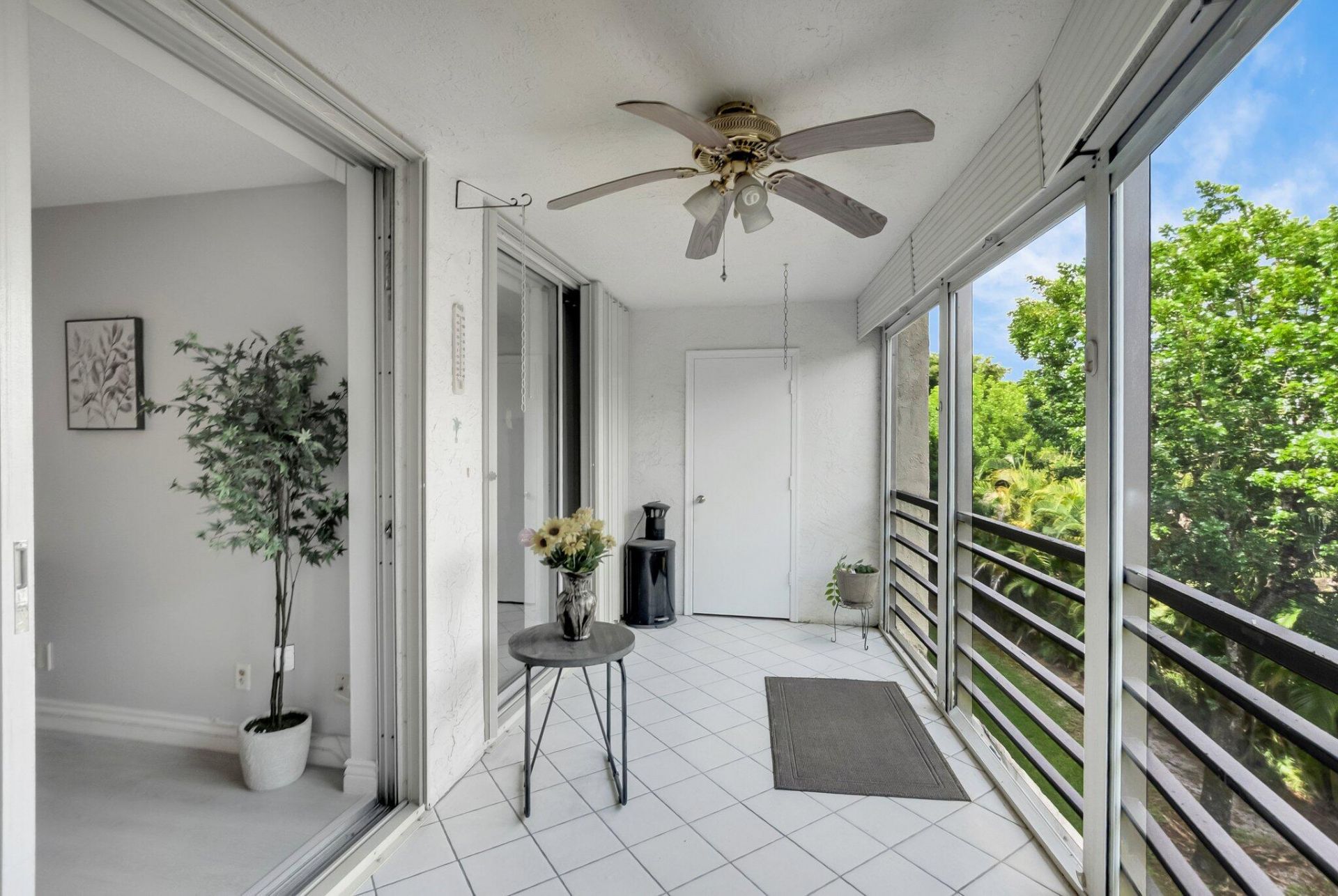 23247 N Barwood Ln Lane N, Unit 305, Boca Raton, FL 33428 Photo