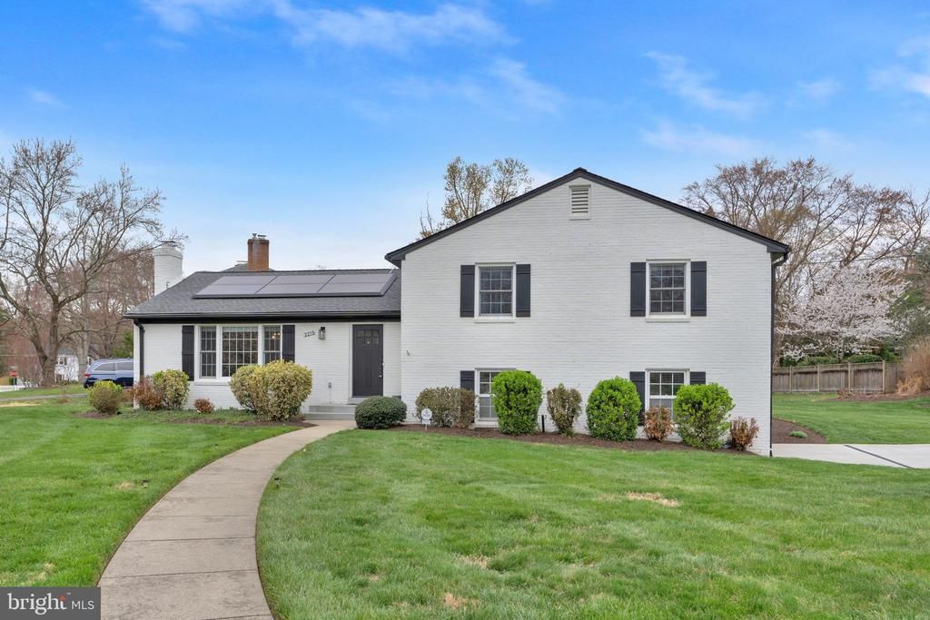2215 Lida Court, Alexandria, VA 22306 Main Photo