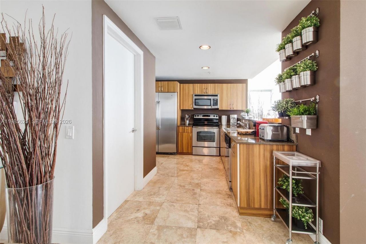 6305 Indian Creek Dr , Unit 5A, Miami Beach, FL 33141 Photo