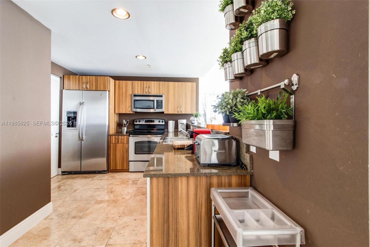 6305 Indian Creek Dr , Unit 5A, Miami Beach, FL 33141 Photo