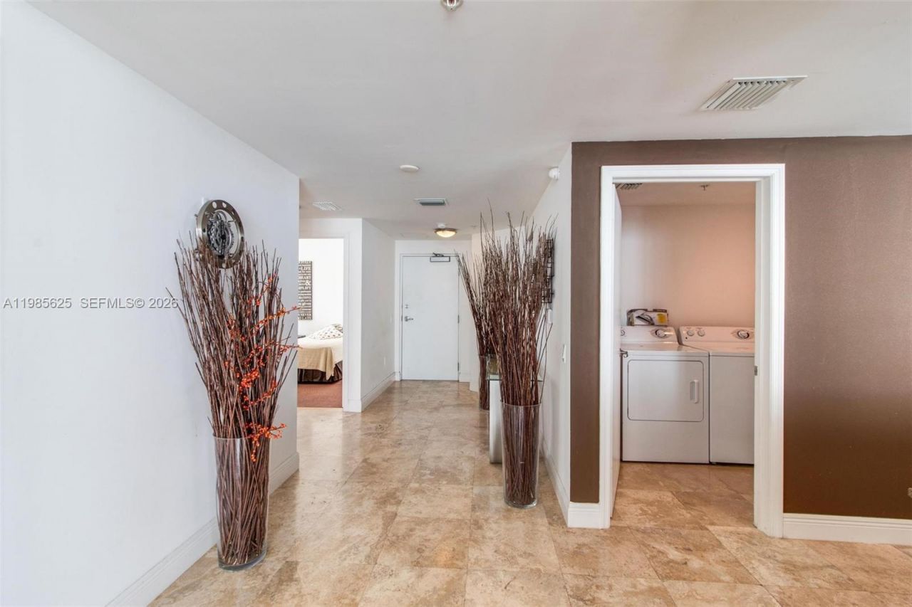 6305 Indian Creek Dr , Unit 5A, Miami Beach, FL 33141 Photo