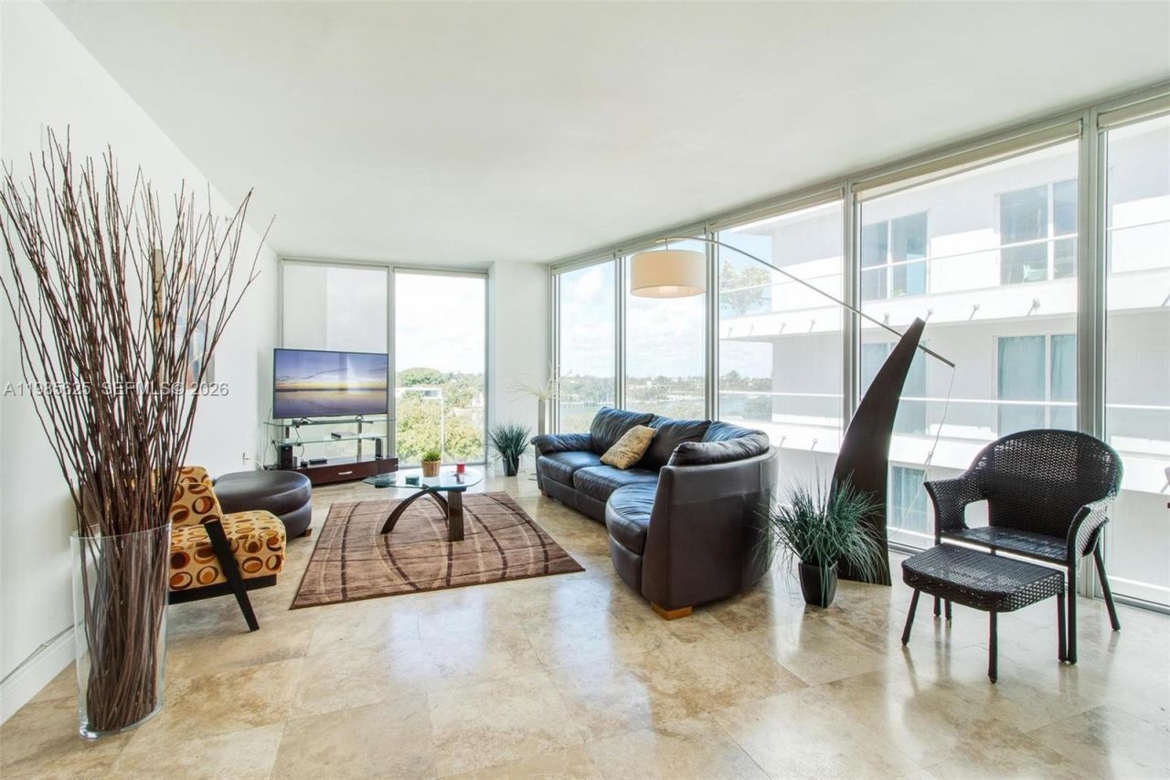 6305 Indian Creek Dr , Unit 5A, Miami Beach, FL 33141 Photo