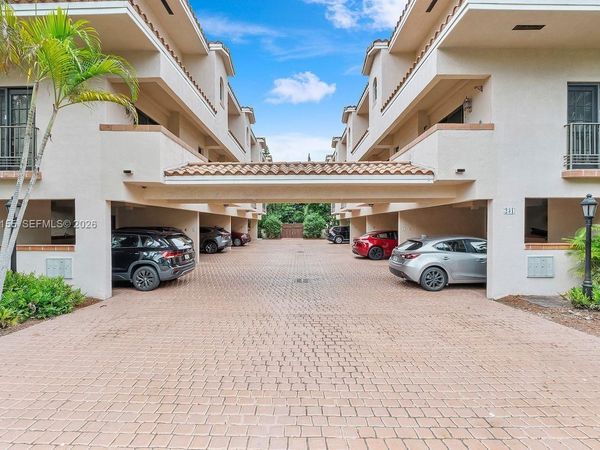 231 Majorca Ave , Unit F, Coral Gables, FL 33134