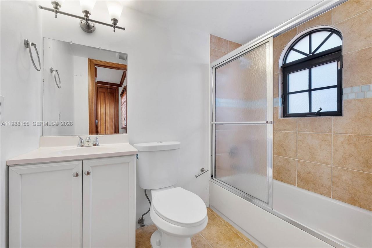 231 Majorca Ave , Unit F, Coral Gables, FL 33134 Photo