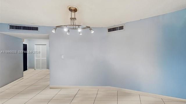 1401 NE 191st St , Unit D117, Miami, FL 33179 Photo