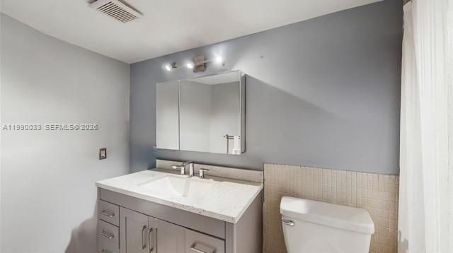 1401 NE 191st St , Unit D117, Miami, FL 33179 Photo