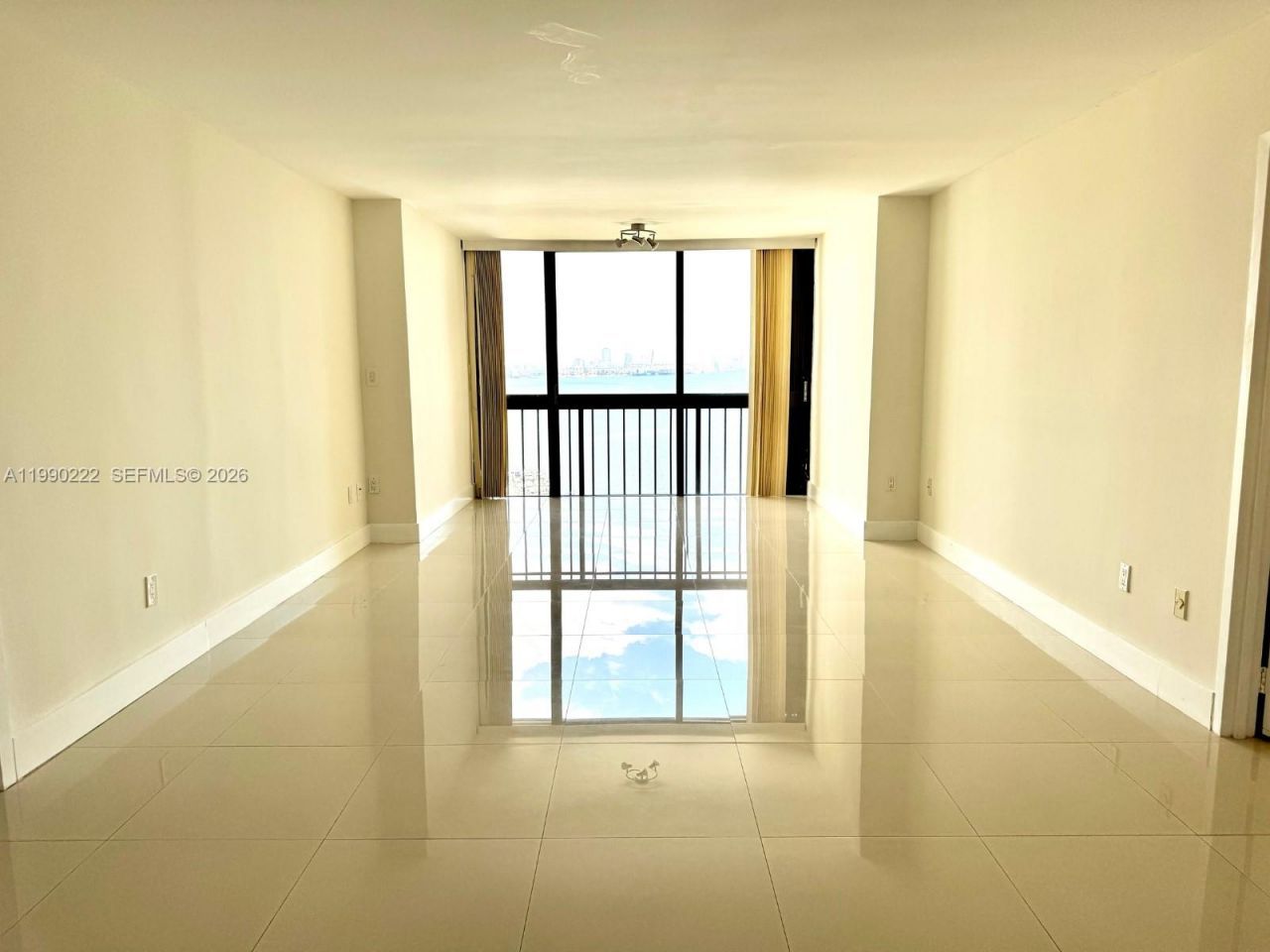 2333 Brickell Ave , Unit 2607, Miami, FL 33129 Photo