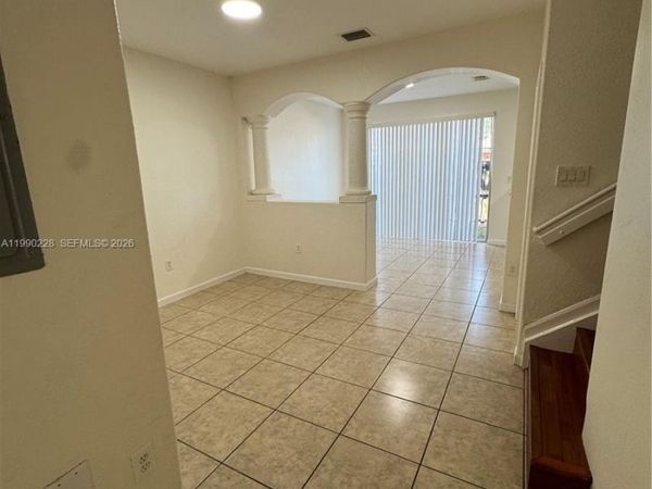 1403 SE 27th Ct , Homestead, FL 33035