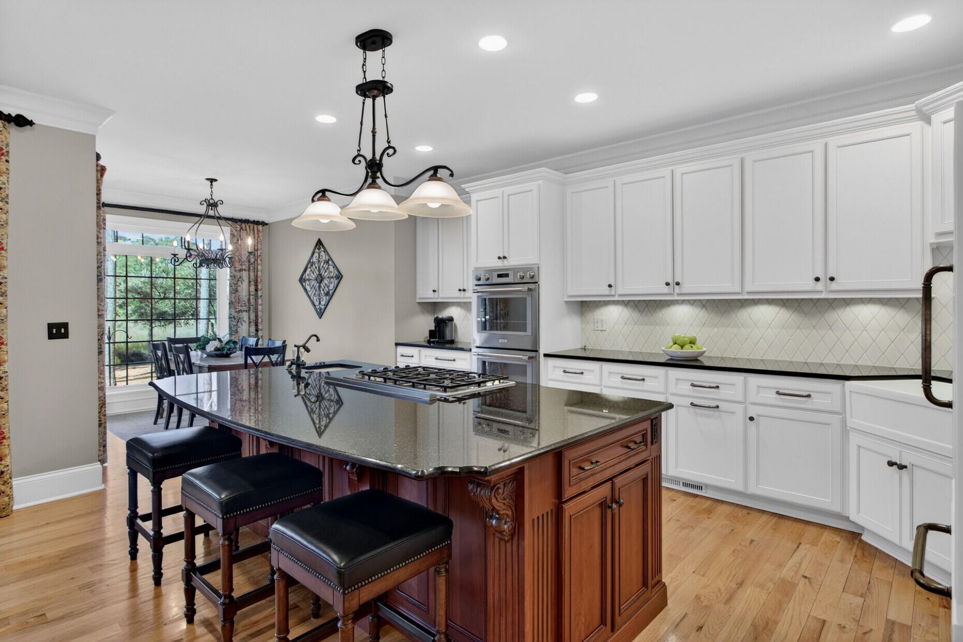 2992 Pignatelli Crescent Photo 19